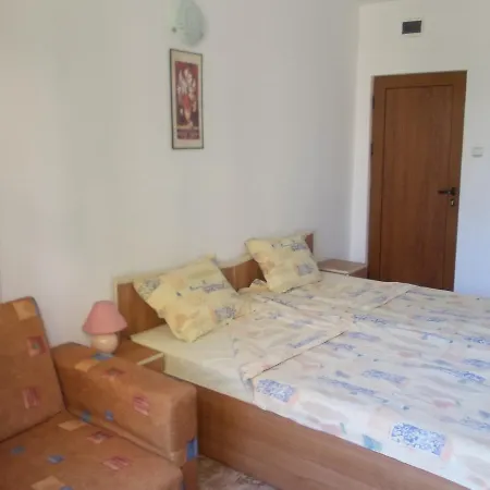 Elsi Sea Housе 3* Nessebar