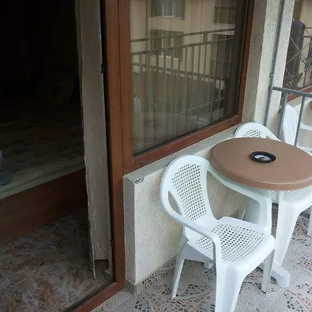 Elsi Sea Housе 3* Nessebar
