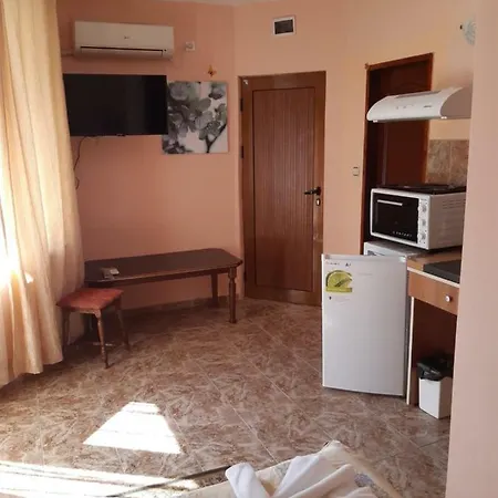 Elsi Sea Housе 3* Nessebar